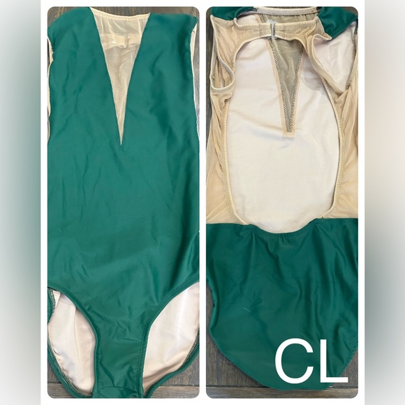 Dance leotard , lightly worn☺️ - Picture 5 of 5